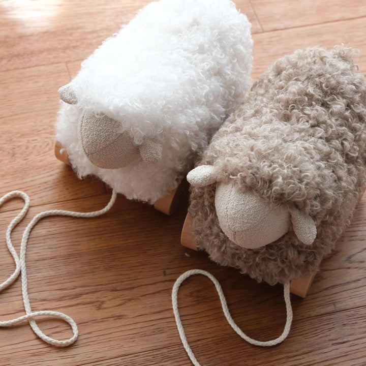 BELLA // pull-along sheep cream