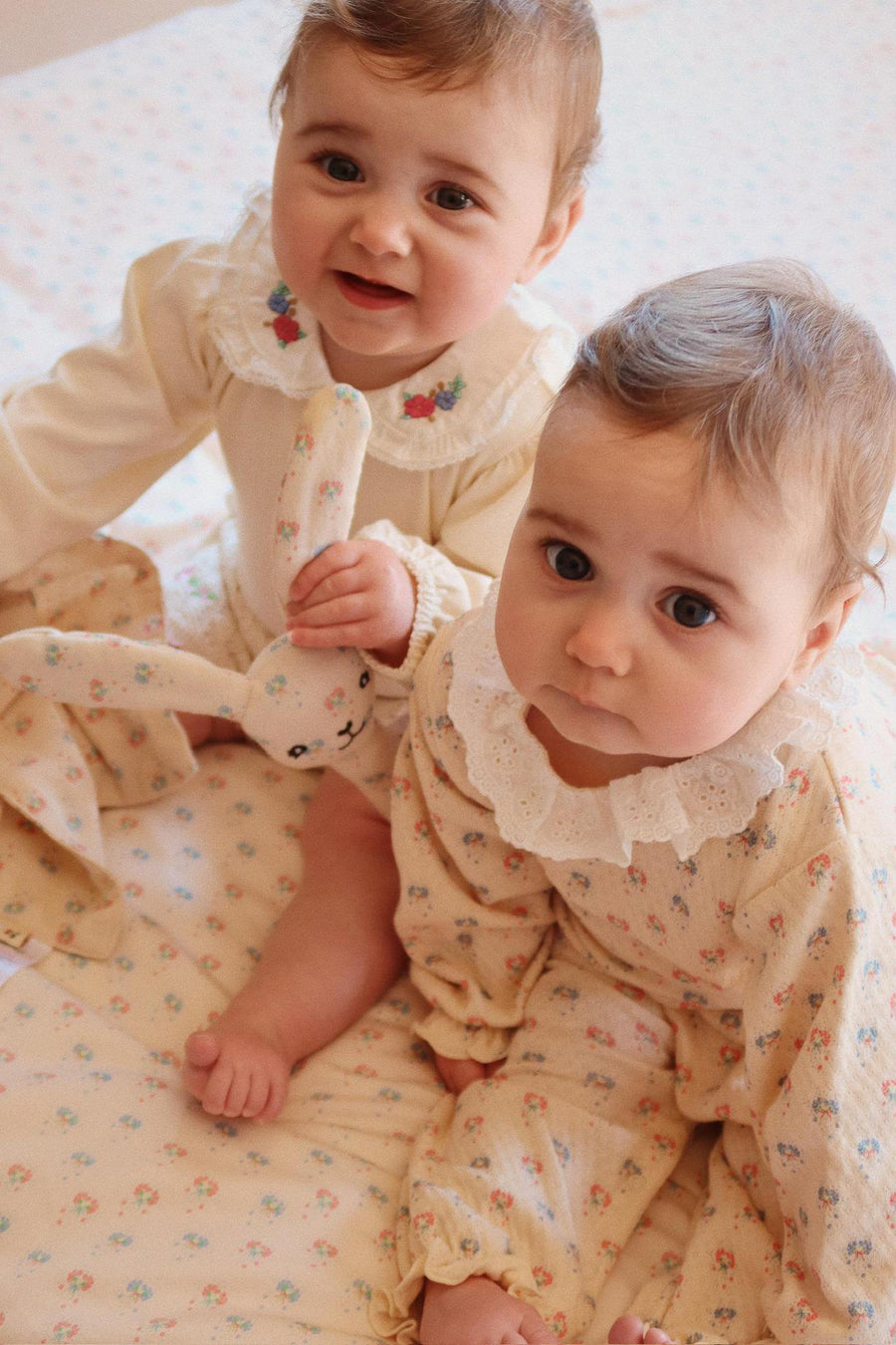 Sui Onesie Pipa Petite