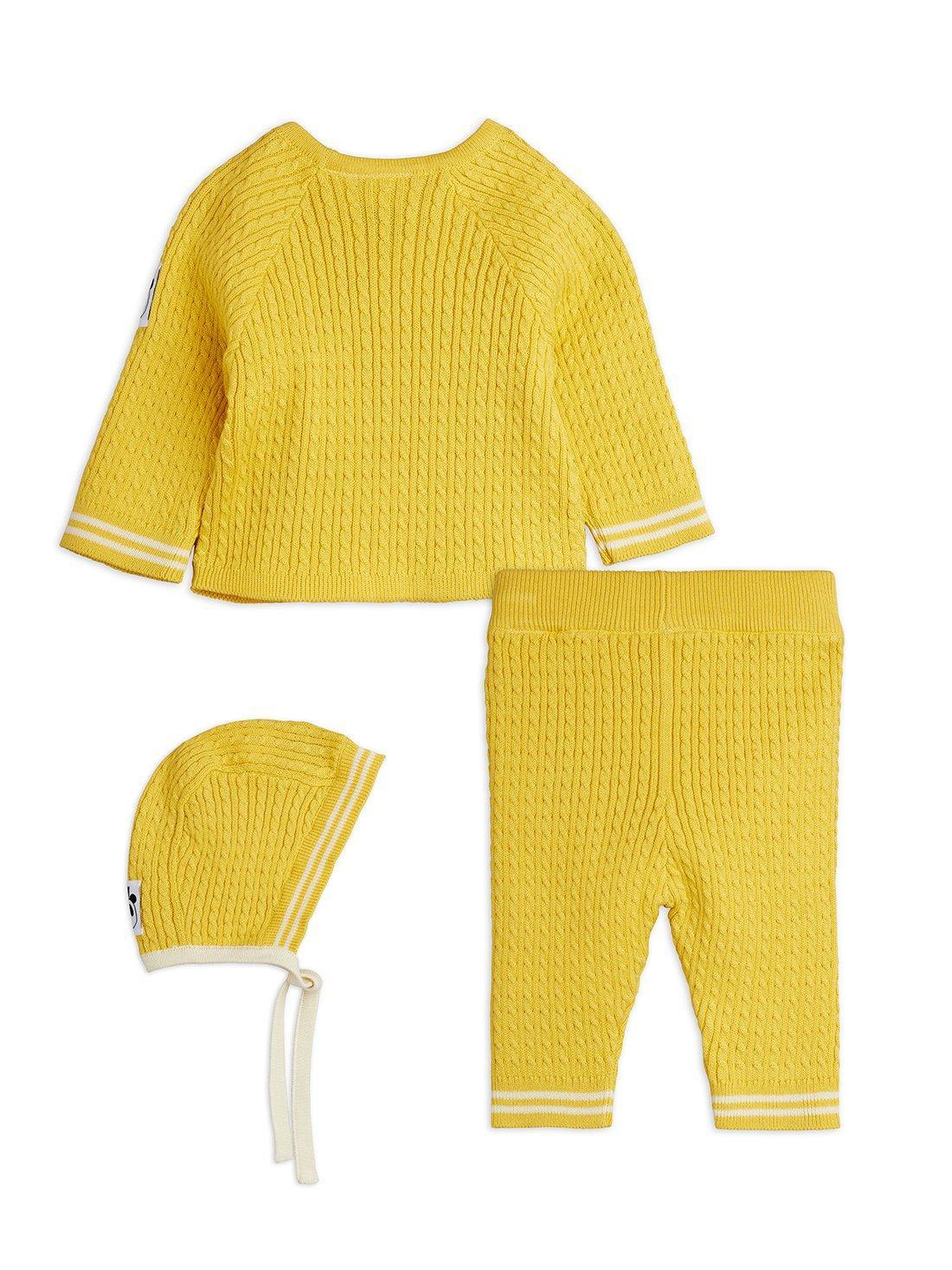 Cable Knit Set